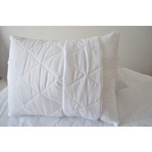 Hotel micro levehtő huzatos párna (68x88)